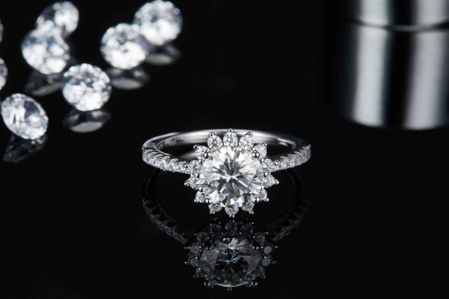 2-Carat Moissanite Ring | 925 Silver Platinum Plated | Elvarina
