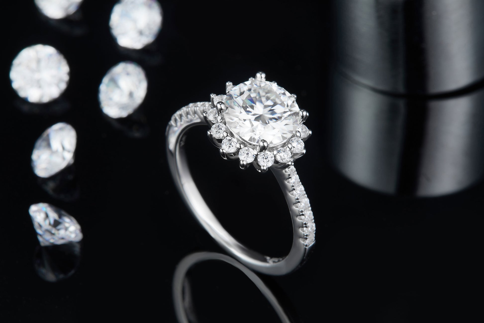 2-Carat Moissanite Ring | 925 Silver Platinum Plated | Elvarina