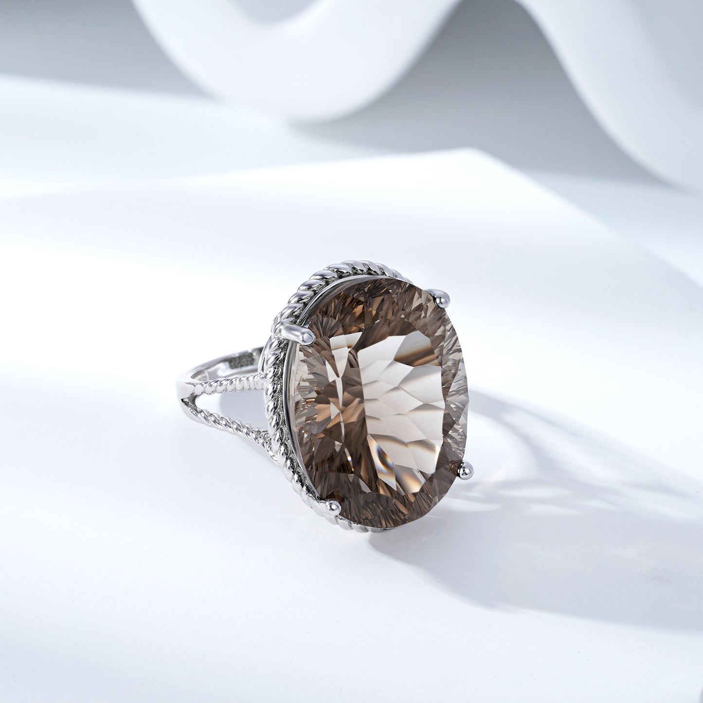 Natural Smoky Tea Crystal Ring in S925 Silver | Elvarina