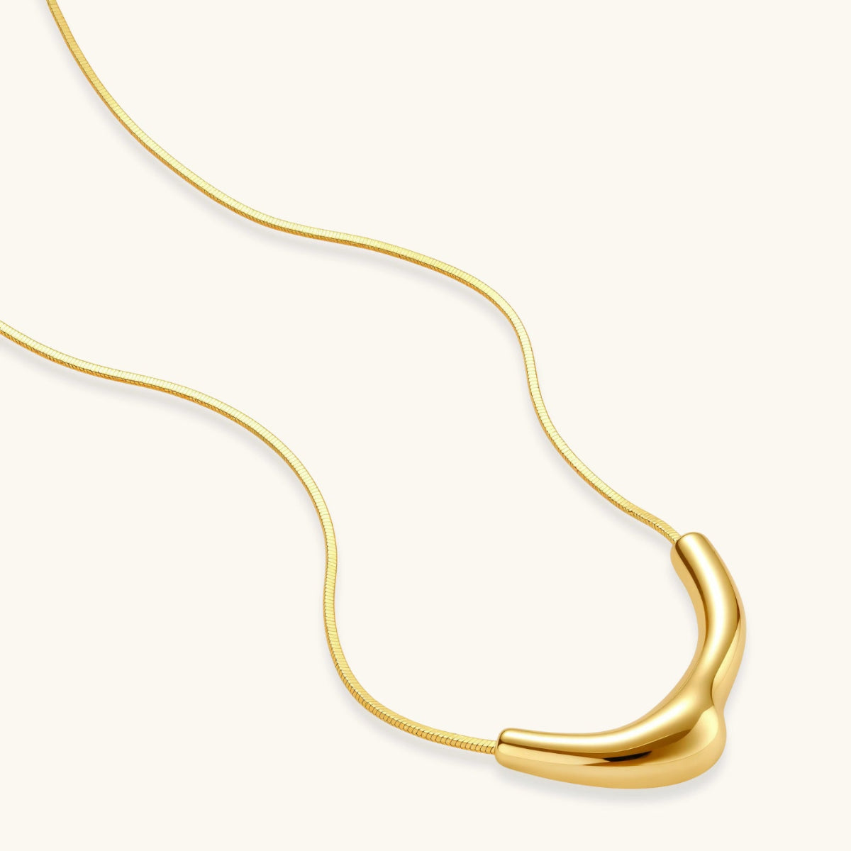Curved Pendant Necklace | 18K Gold-Plated Silver – Elvarina
