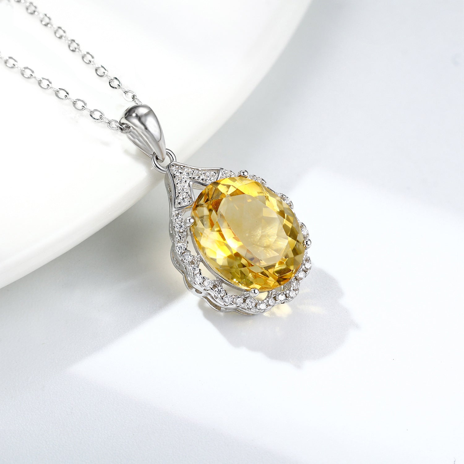 Topaz Egg-Cut Pendant Necklace | S925 | Elvarina