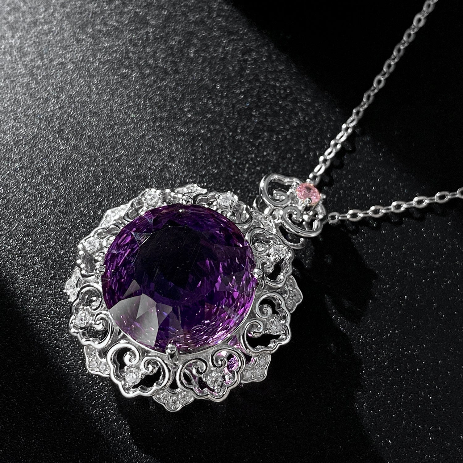 Natural Amethyst Pendant Necklace | Luxurious S925 Silver | Vintage Design