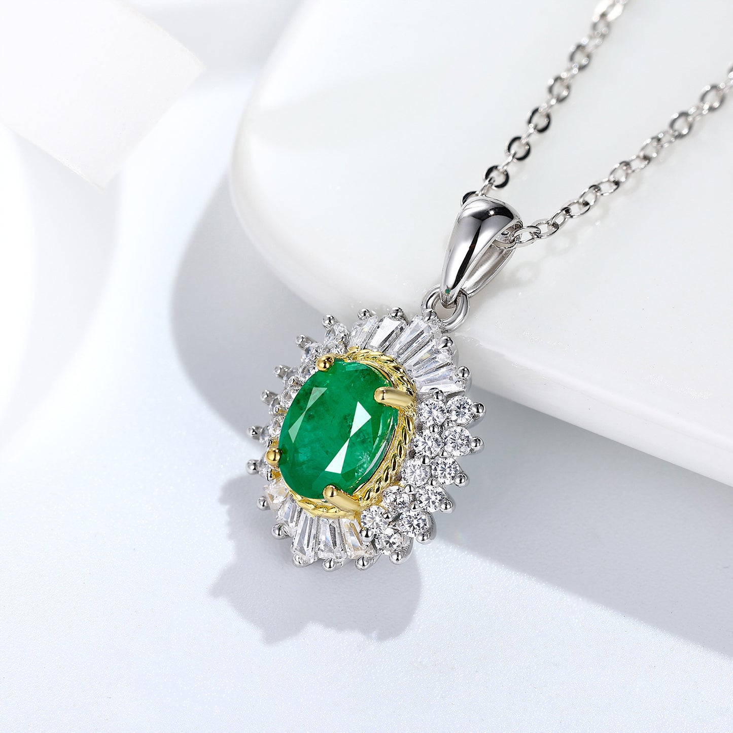 Natural Emerald Pendant Necklace | S925 | Elvarina