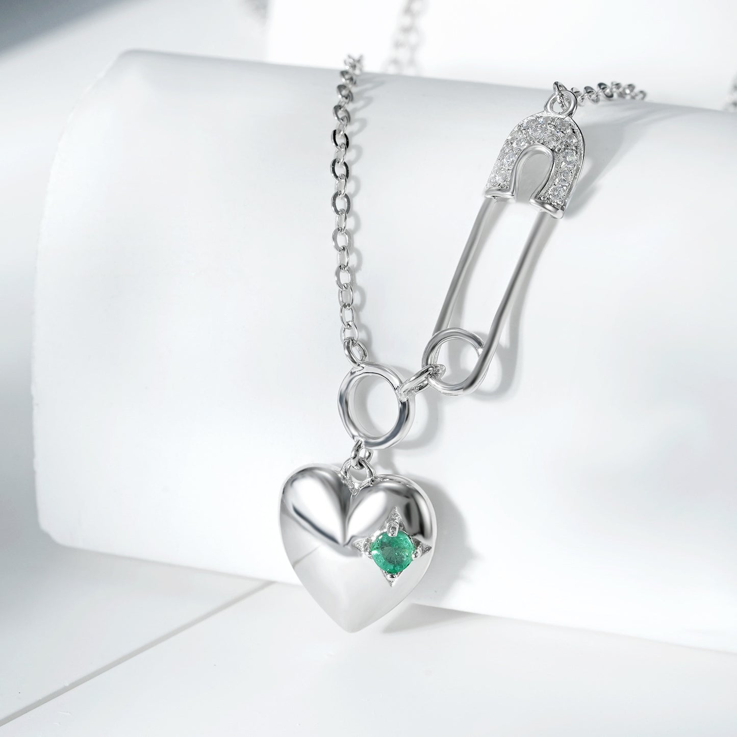 Emerald Heart Pendant Necklace | S925 | Elvarina