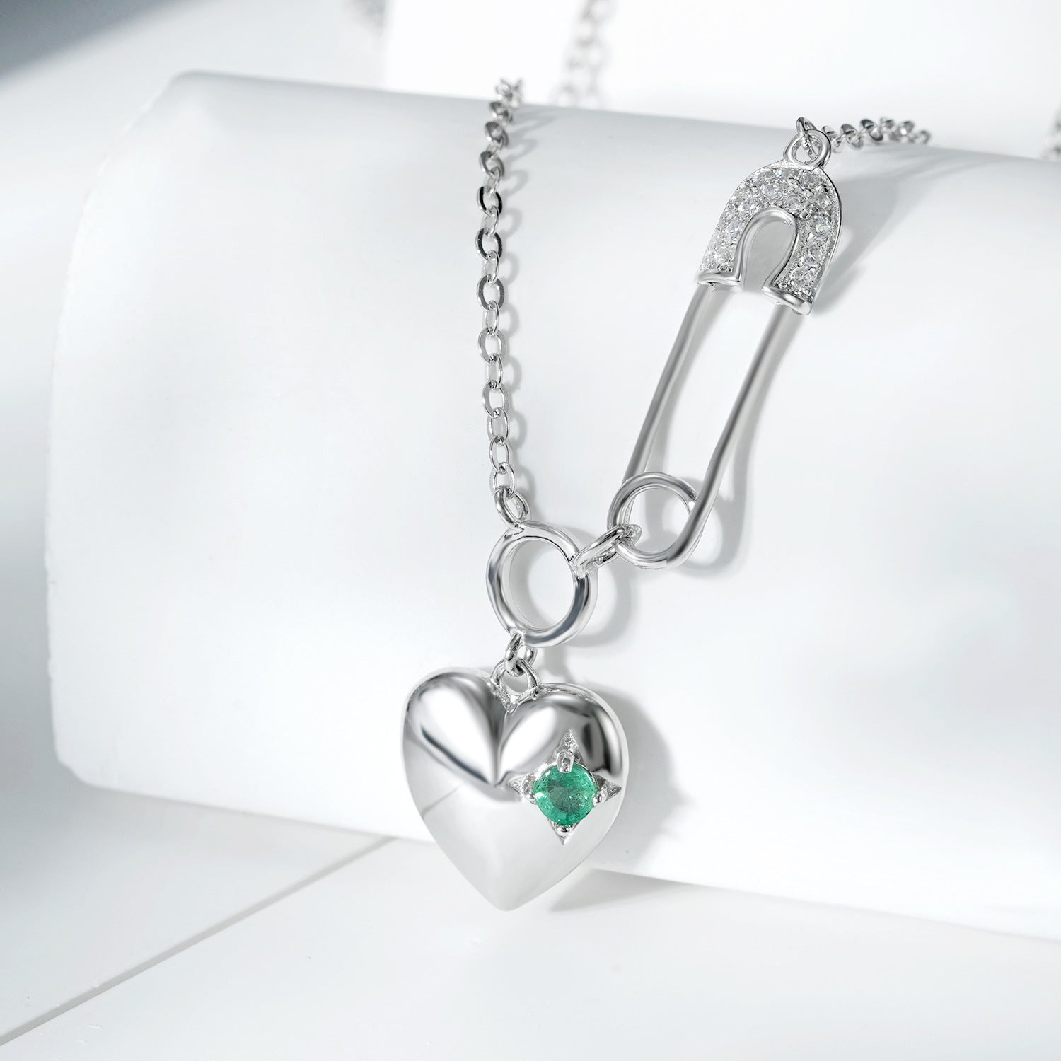 Emerald Heart Pendant Necklace | S925 | Elvarina