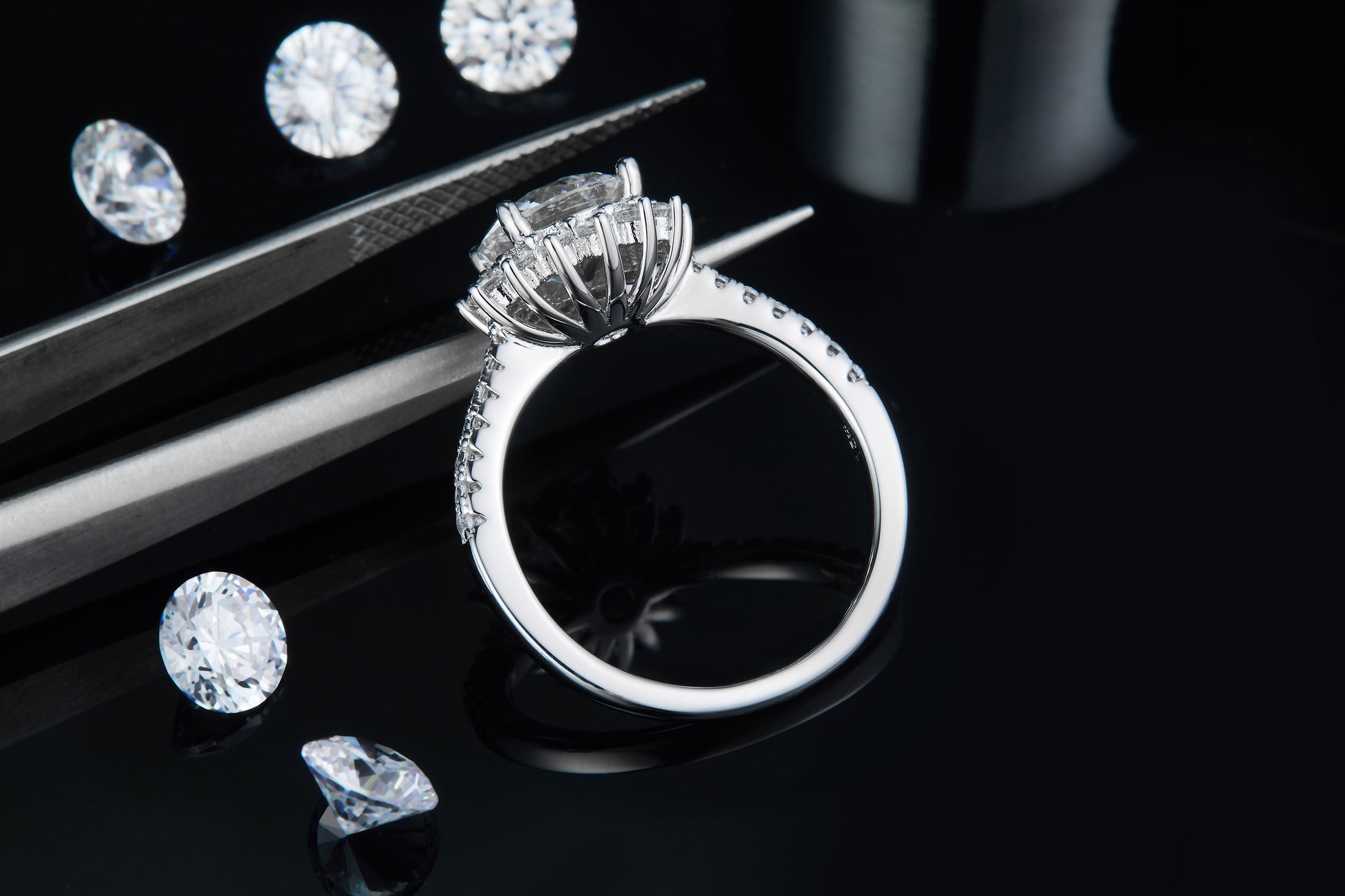 2-Carat Moissanite Ring | 925 Silver Platinum Plated | Elvarina