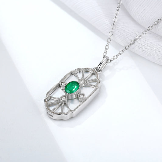 Natural Emerald Mother Shell Pendant Necklace in S925 Silver |Elvarina